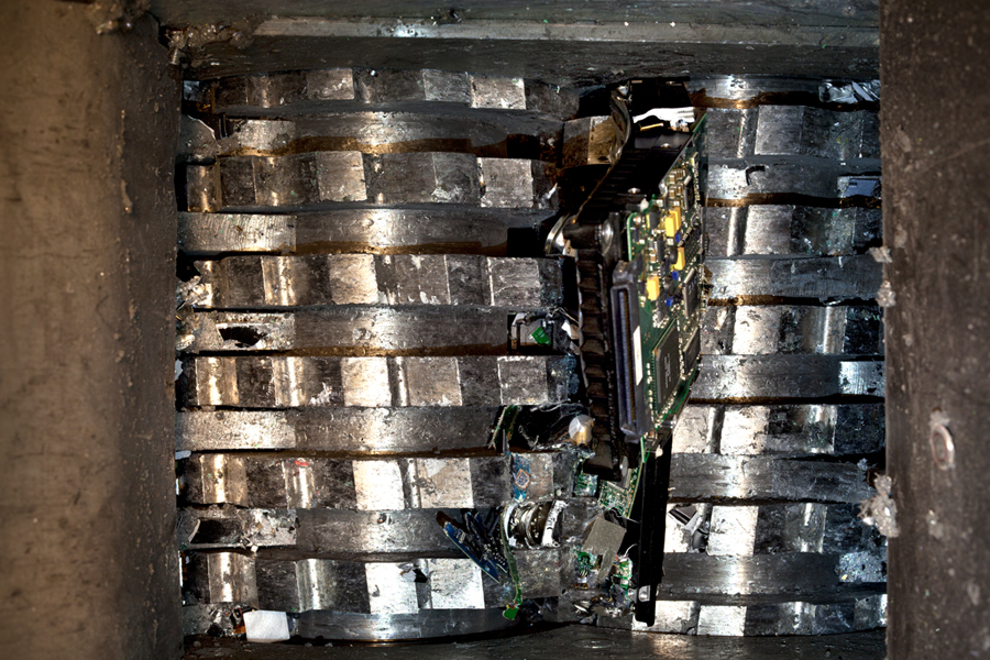 Schredderanlage für Festplatten